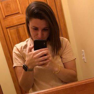 Meet your Posher, Jacquelyn